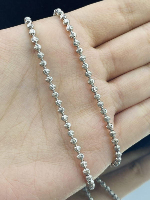 Cadena para dama, oro de 18k