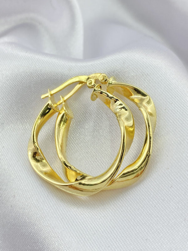 Pendientes melcocha retorcida para dama, oro 18k.