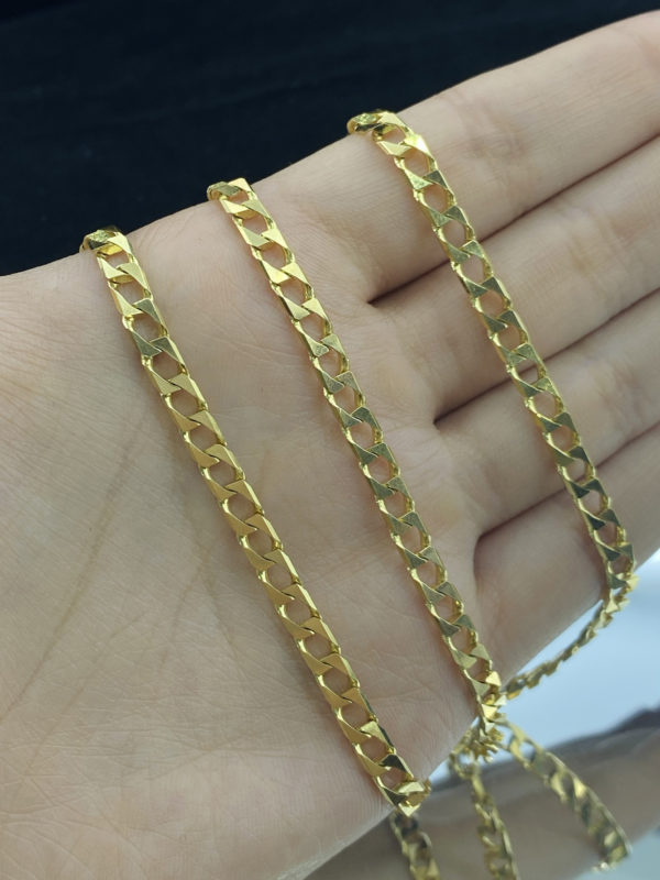 Cadena Cuadrado Cubano para caballero, oro de 18k.